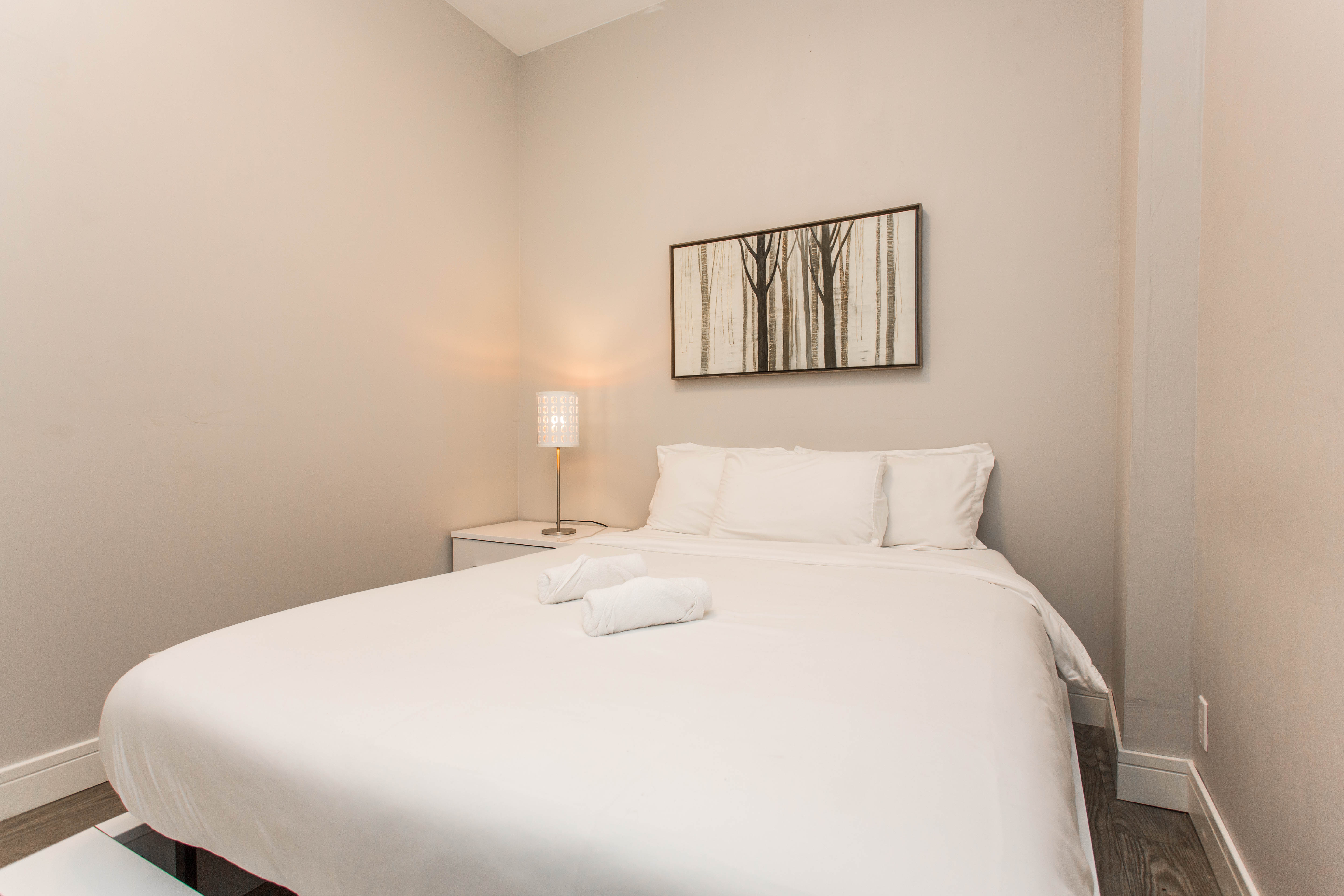 The Marquee Bedroom 1, queen bed